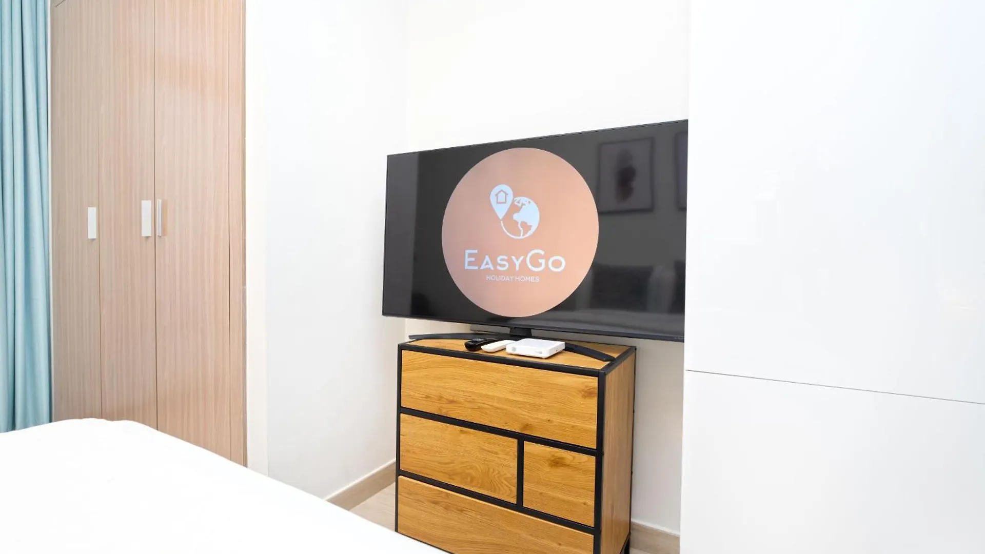 Easygo - Azizi Riviera 9 Bright Studio Dubai