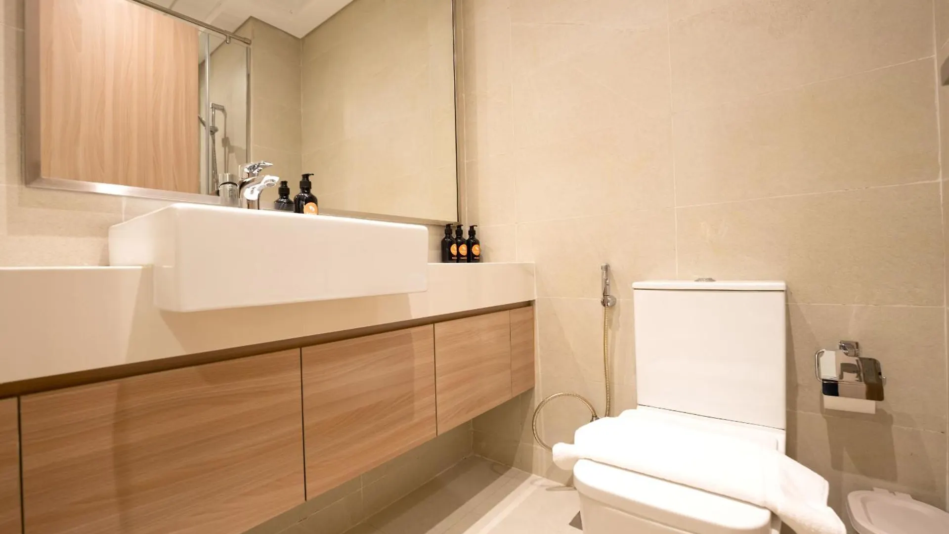 Easygo - Azizi Riviera 9 Bright Studio Dubai
