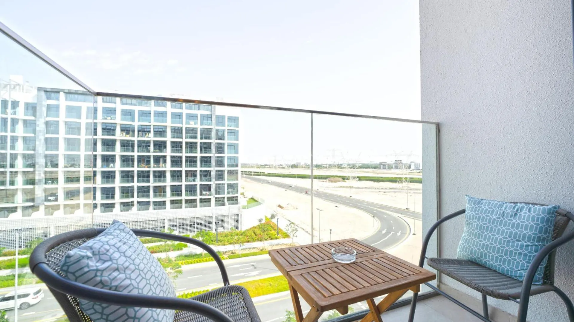 Easygo - Azizi Riviera 9 Bright Studio Dubai Apartment